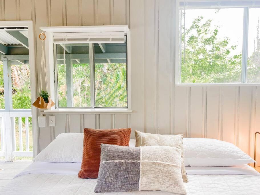 Monstera Bungalow, Spacious, King Bed, Big Kitchen Keaau Exterior foto